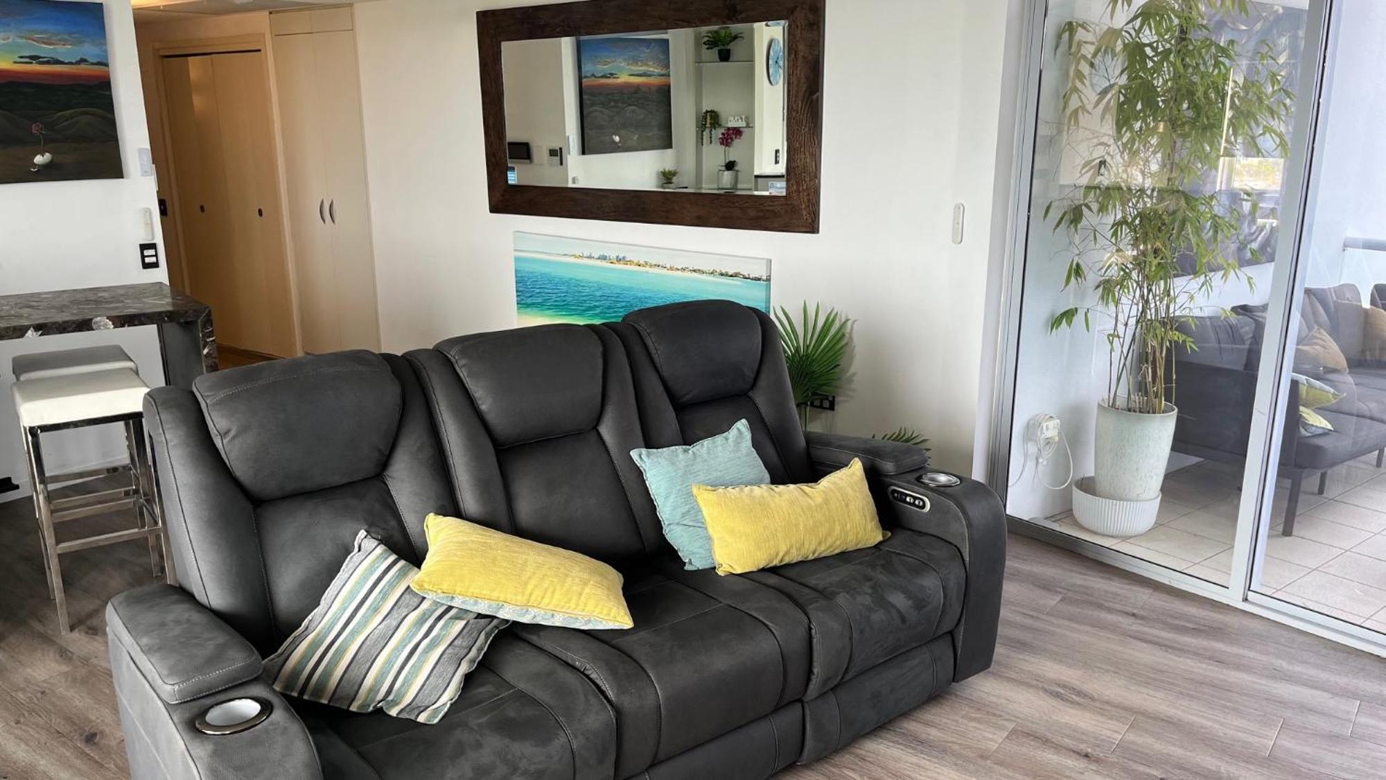 Pumicestone Blue Otel Caloundra Dış mekan fotoğraf